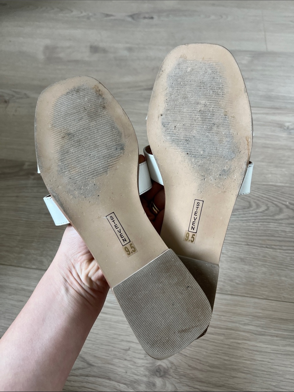STEVE MADDEN White H-Cut Slide Sandals - Picture 3 of 3